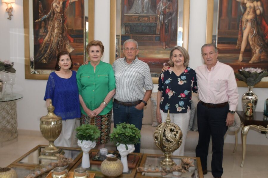 Bendecido cumpleaños en familia, para Jesús María Tarriba Perfiles