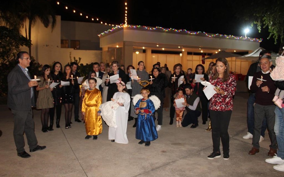 Fiesta decembrina del Club Rotario Los Mochis Valle del Fuerte - Perfiles